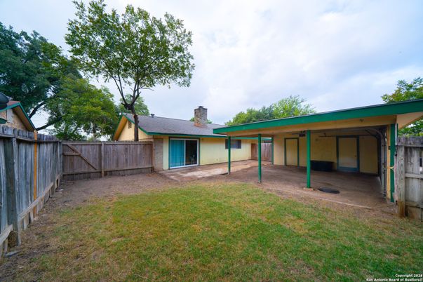 Backyard, Exterior