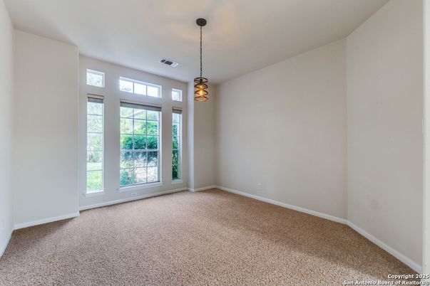 Empty room, Interior, Pendant Lights