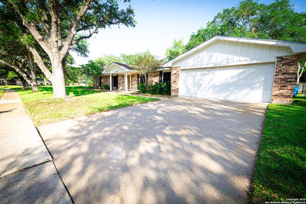 Detached Garage, Exterior