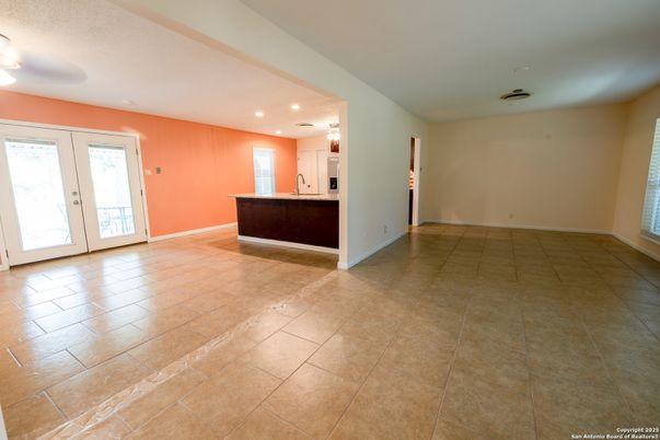 Empty room, Interior, Kitchen, Recessed Lighting