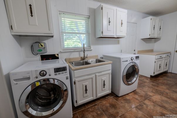 Interior, Washer
