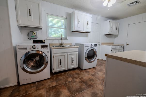 Interior, Washer