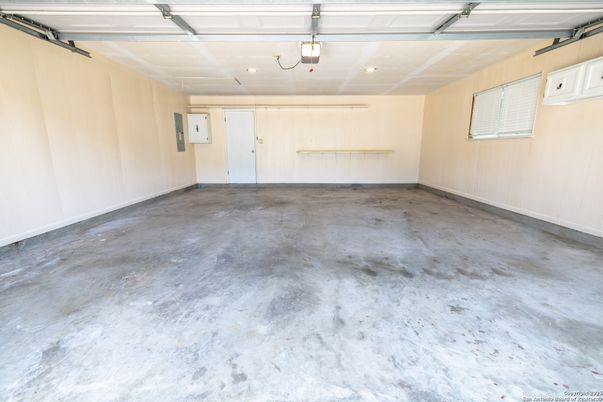 Garage, Interior
