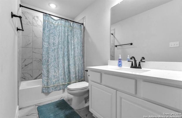 Bathroom, Interior, Marble, Marble Walls, Recessed Lighting