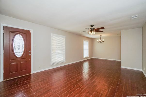Chandelier, Empty room, Interior, Wood Texture Flooring