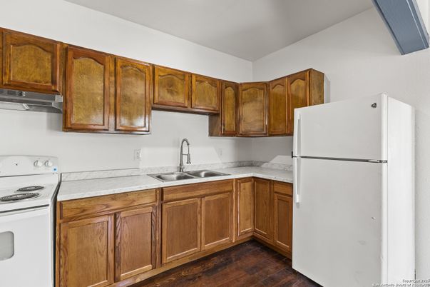 Interior, Kitchen, Wood Texture Flooring