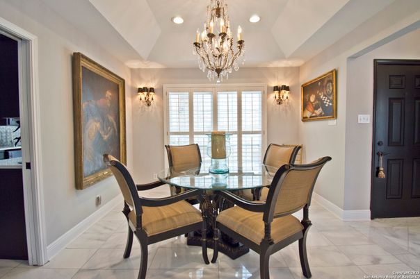 Chandelier, Dining room, Interior, Marble, Recessed Lighting