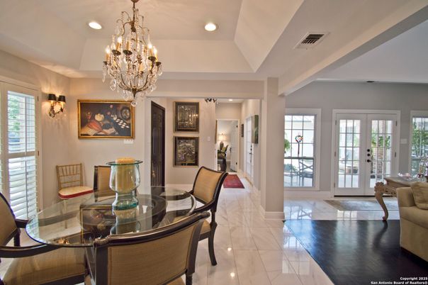 Chandelier, Dining room, Interior, Marble, Recessed Lighting