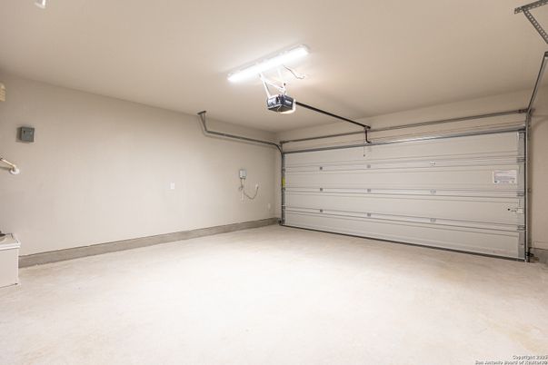 Garage, Interior