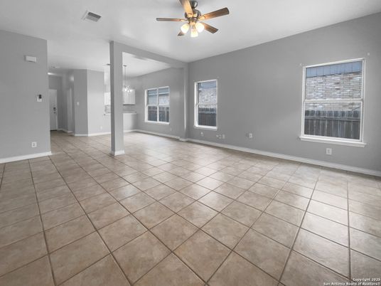 Empty room, Interior, Pendant Lights