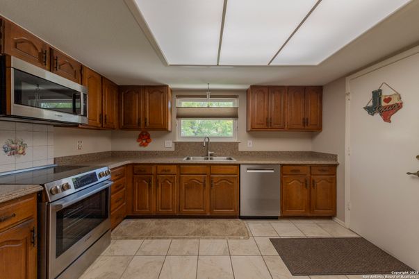 Interior, Kitchen, Stainless Steel Appliances