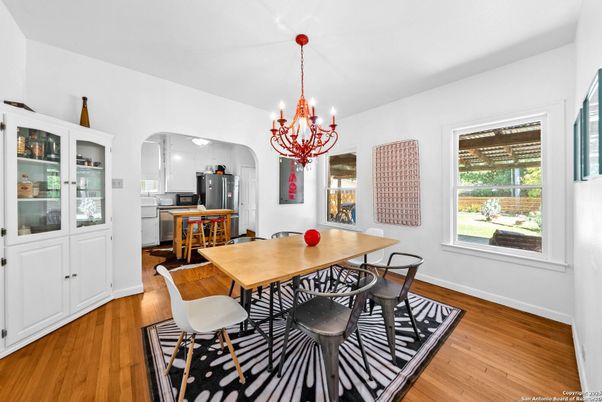 Chandelier, Dining room, Interior, Kitchen, Wood Texture Flooring