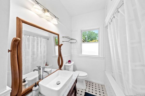 Bathroom, Interior