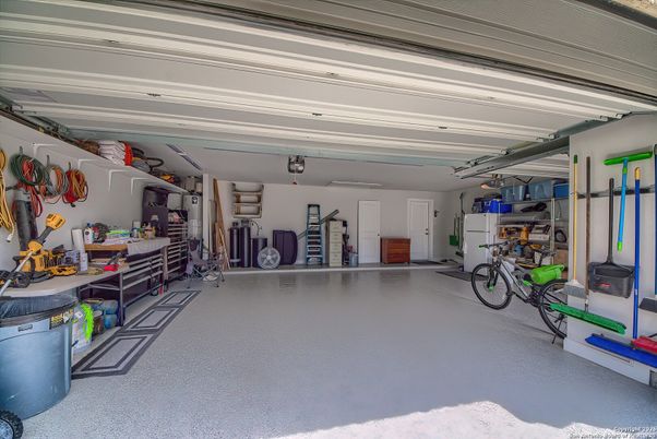 Garage, Interior