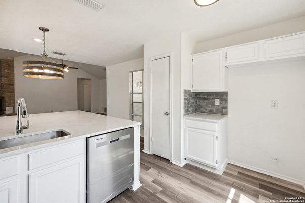 Interior, Kitchen, Pendant Lights, Recessed Lighting, Wood Texture Flooring