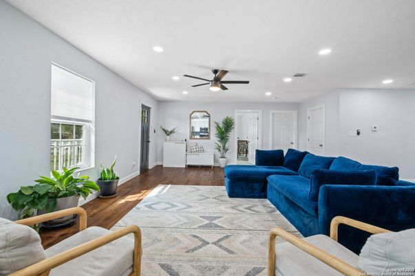 Interior, Living room, Recessed Lighting, Wood Texture Flooring