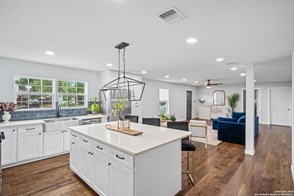 Interior, Kitchen, Living room, Pendant Lights, Recessed Lighting, Wood Texture Flooring