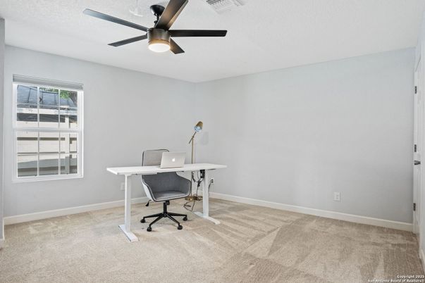 Home Office, Interior
