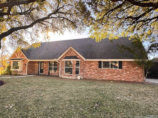 Exterior, Facade, Brick Facade, Cape Cod