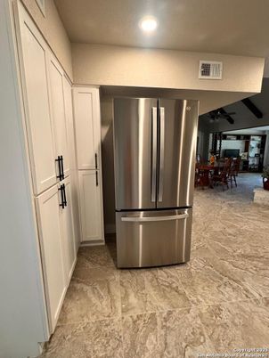 Dining room, Interior, Kitchen, Recessed Lighting, Stainless Steel Appliances