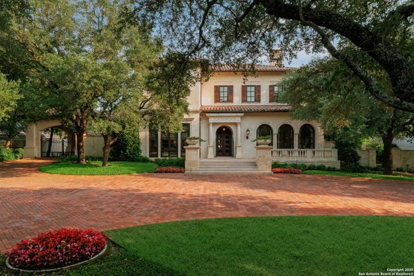 Backyard, Exterior, Facade, Mediterranean
