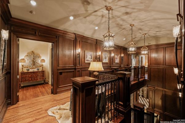 Interior, Pendant Lights, Recessed Lighting, Wood Texture Flooring, Wooden Walls