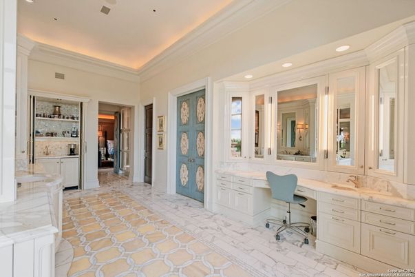 Bathroom, Interior, Marble, Recessed Lighting