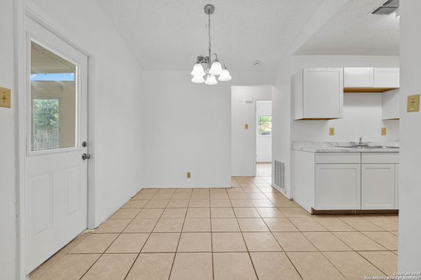 Chandelier, Interior, Kitchen, Pendant Lights