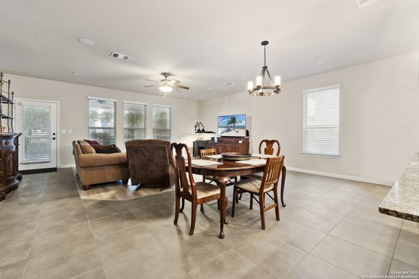 Chandelier, Dining room, Interior, Living room