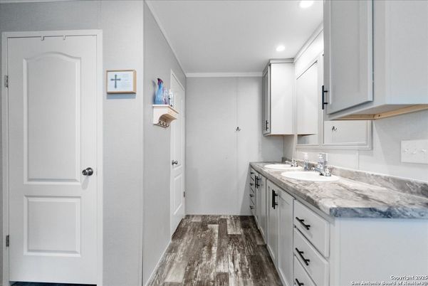Bathroom, Interior, Recessed Lighting, Wood Texture Flooring