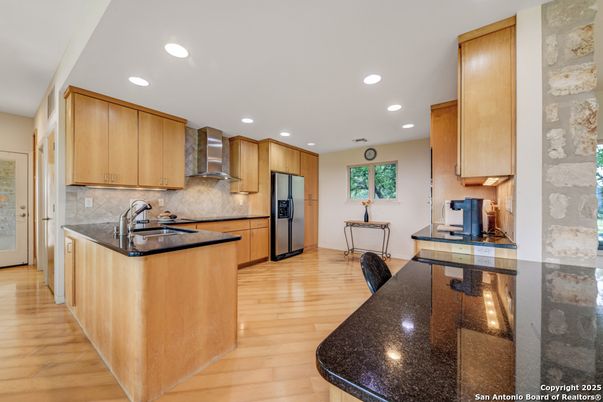 Dining room, Interior, Kitchen, Recessed Lighting, Wood Texture Flooring