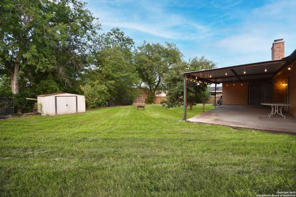 Backyard, Exterior