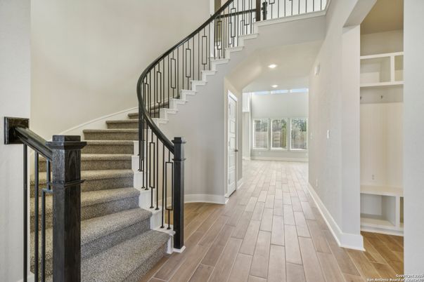 Interior, Recessed Lighting, Wood Texture Flooring