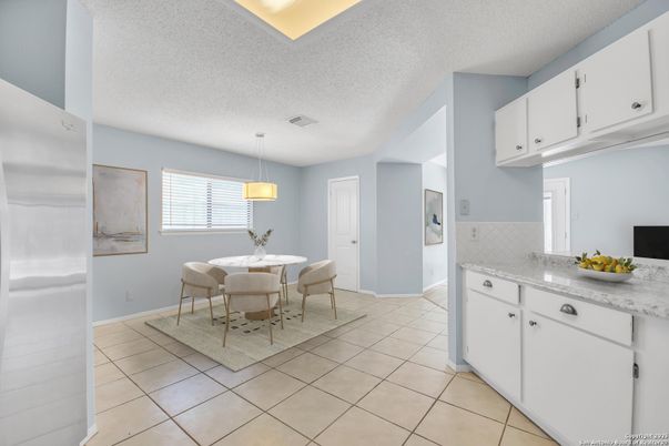 Dining room, Interior, Kitchen, Pendant Lights