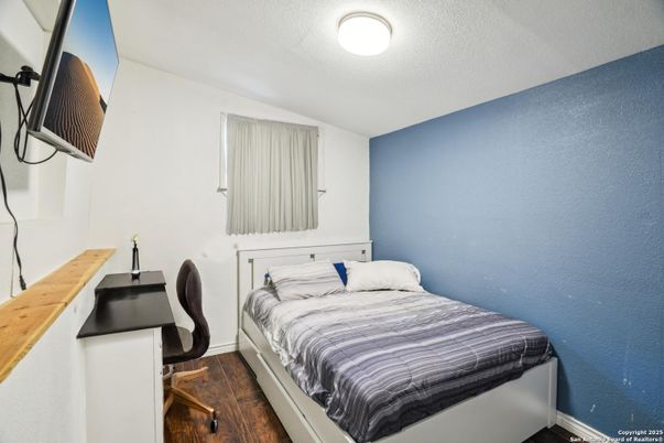 Bedroom, Home Office, Interior, Wood Texture Flooring