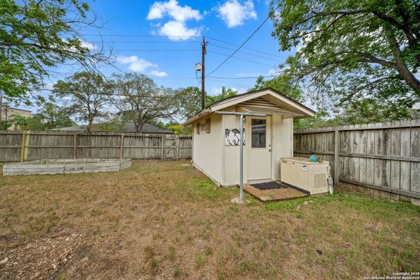 Backyard, Exterior