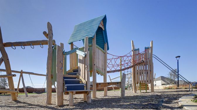 Backyard, Exterior, Playground
