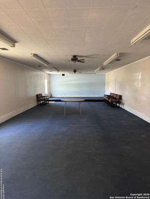 Garage, Interior
