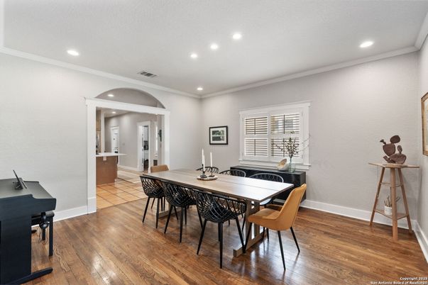 Dining room, Interior, Recessed Lighting, Wood Texture Flooring