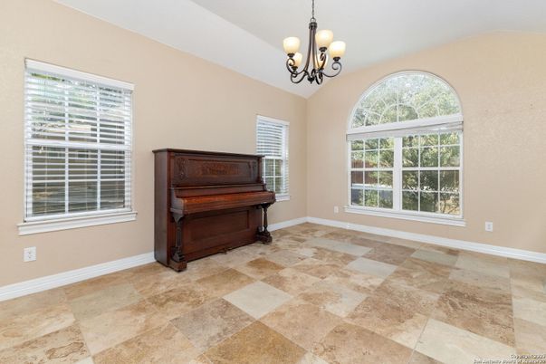 Chandelier, Interior, Pendant Lights, Piano