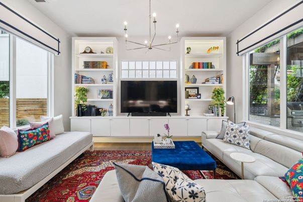 Interior, Living room, Pendant Lights