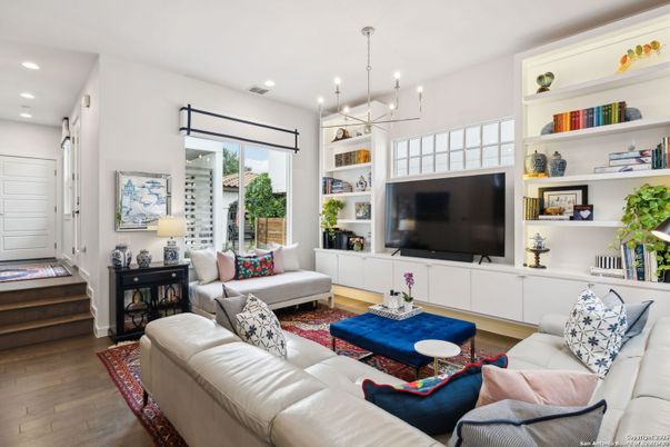 Interior, Living room, Pendant Lights, Recessed Lighting, Wood Texture Flooring