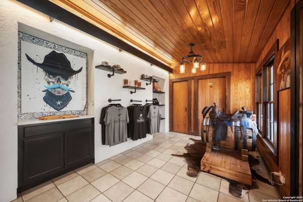Interior, Pendant Lights, Wooden Ceilings, Wooden Walls