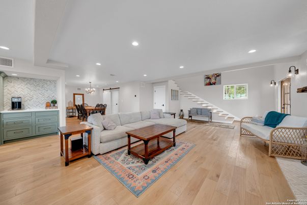 Chandelier, Dining room, Interior, Living room, Recessed Lighting, Wood Texture Flooring