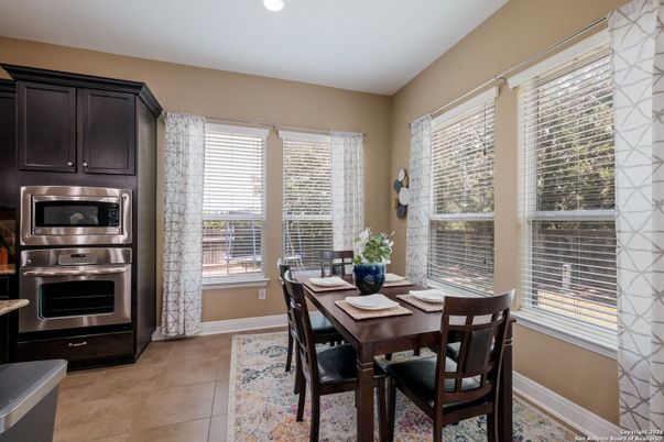 Dining room, Interior, Kitchen, Recessed Lighting, Stainless Steel Appliances