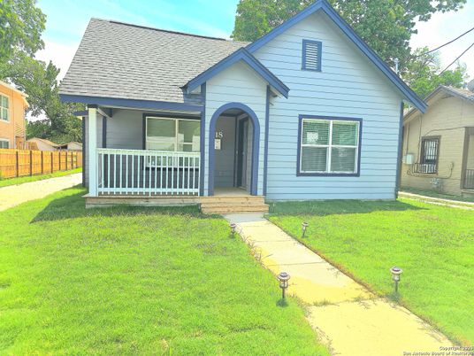 Backyard, Exterior, Facade, Farmhouse