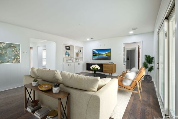Interior, Living room, Recessed Lighting, Wood Texture Flooring