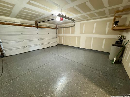 Garage, Interior