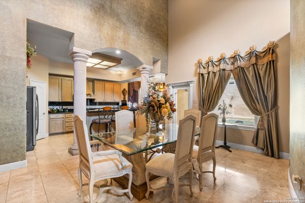 Dining room, Interior, Kitchen, Recessed Lighting
