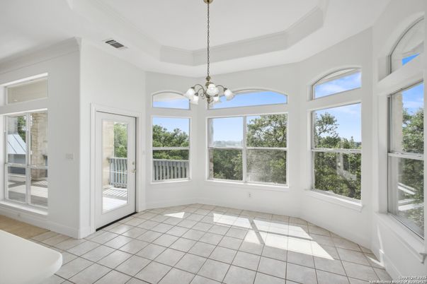 Chandelier, Empty room, Interior, Pendant Lights